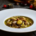 ポルチーニと栗とボラージネのスープ / Zuppa di porcini, castagne e borrajine