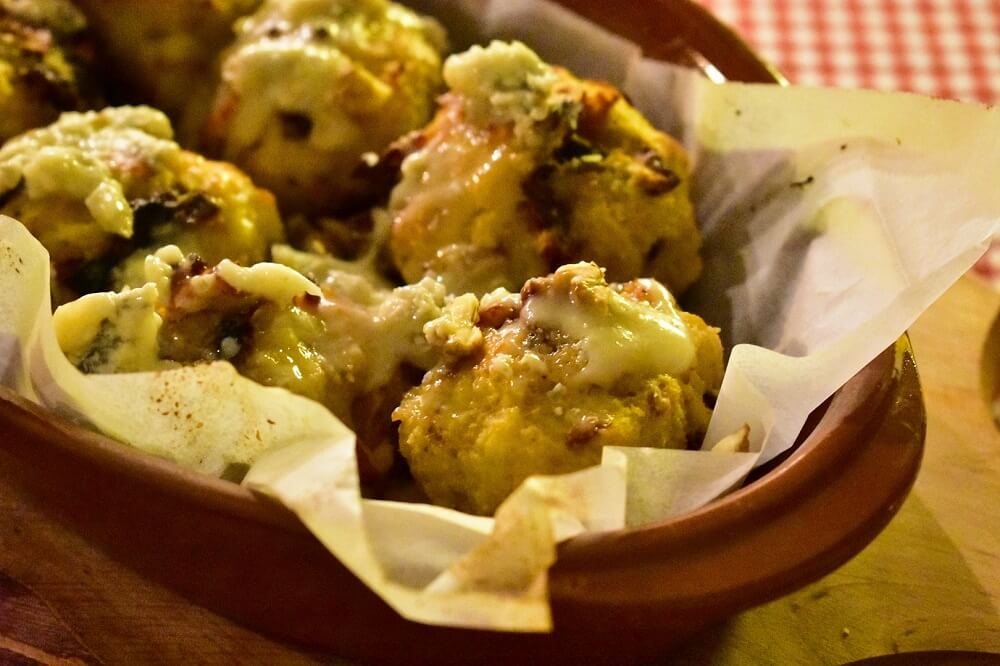 canederli al forno con mela e gorgonzola