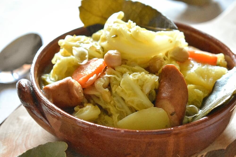 pot-au-feu (zuppa di carne, verdure e legumi)