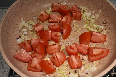 uova e pomodoro in salsa di soia 卵とトマトのふんわり炒め