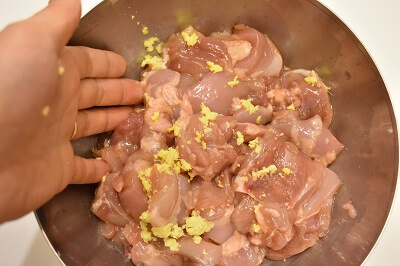 pollo alla giapponese con daikon e ponzu 鶏のから揚げ　大根おろしポン酢