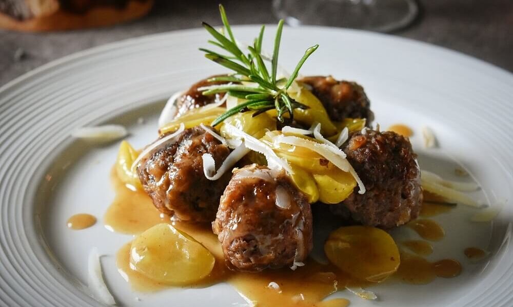 polpette con salsa di uva / ぶどうソースのポルペッタ